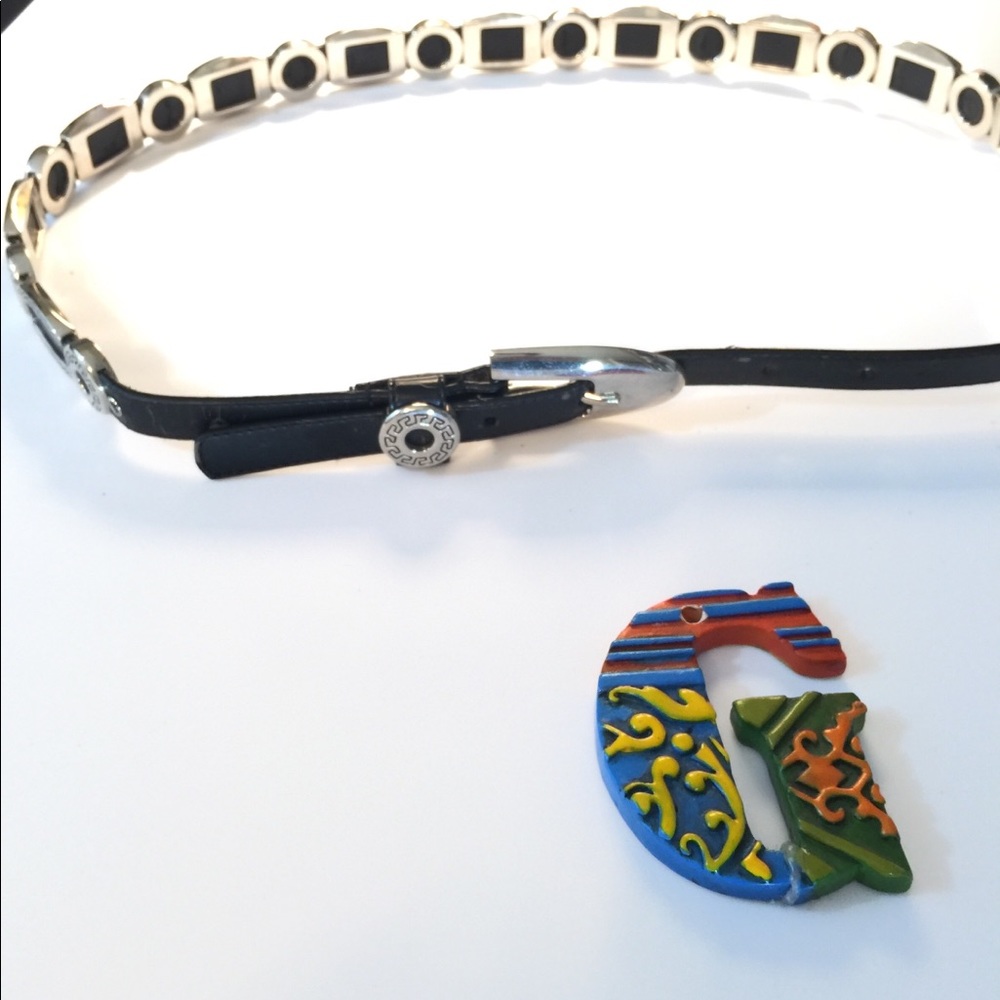 Lady Captiva Black Leather and Silver Belt  Size M